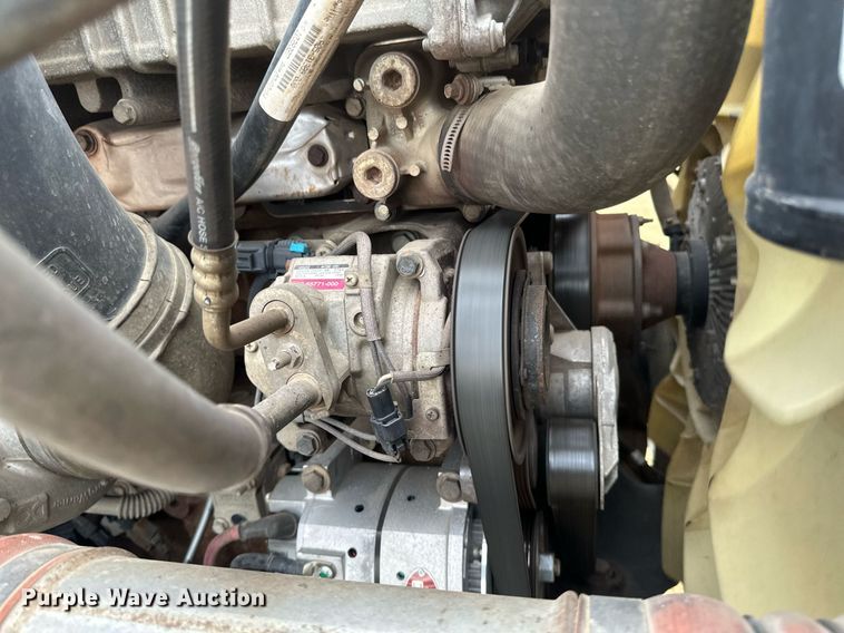 image for item DV0608 2015 Freightliner Cascadia 125 semi truck