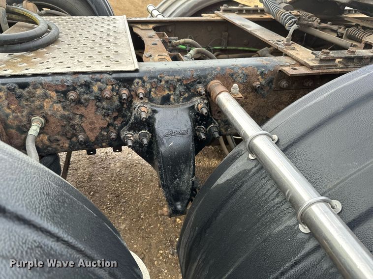 image for item DV0609 2015 Freightliner Cascadia 125 semi truck