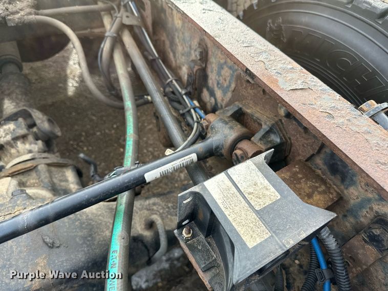 image for item DV0609 2015 Freightliner Cascadia 125 semi truck