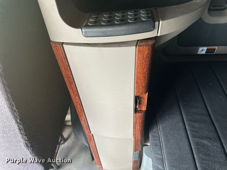 image for item DV0609 2015 Freightliner Cascadia 125 semi truck