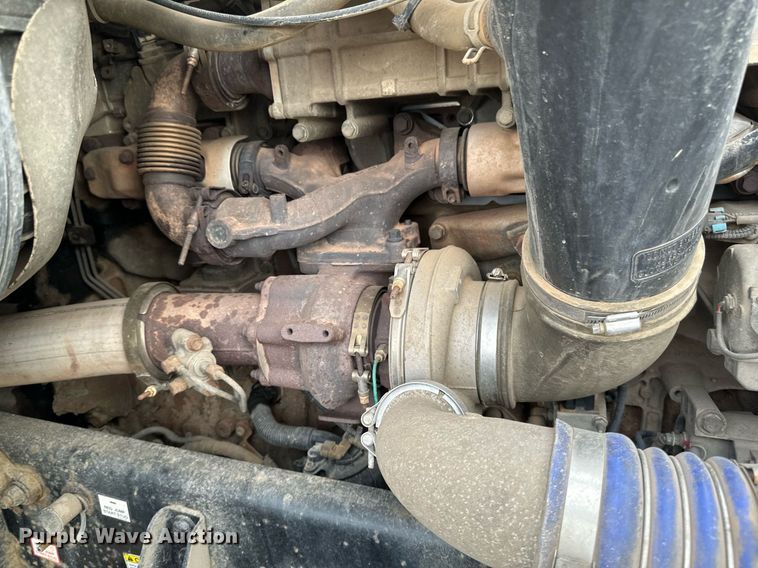 image for item DV0609 2015 Freightliner Cascadia 125 semi truck