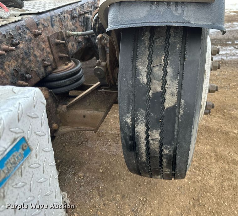 image for item DV0609 2015 Freightliner Cascadia 125 semi truck