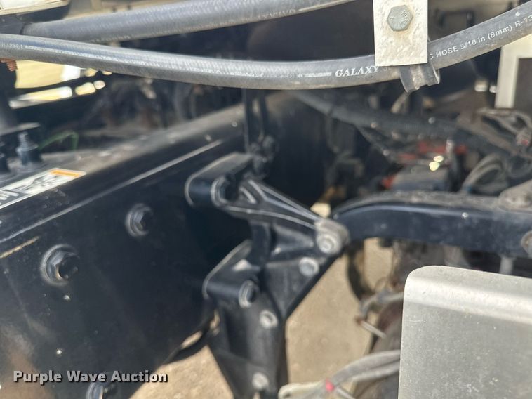 image for item DV0732 2018 Peterbilt 579 semi truck