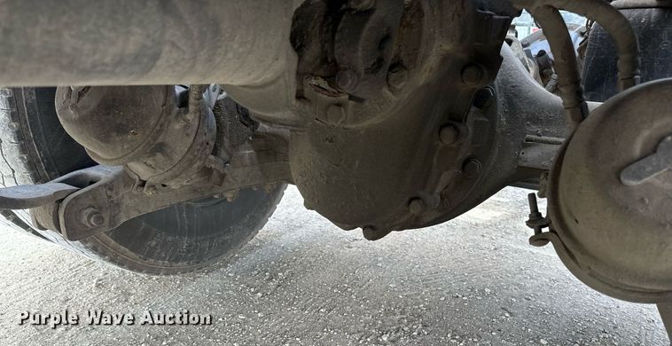 image for item DV0733 2007 Peterbilt  386 semi truck