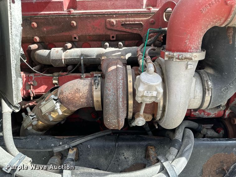 image for item DV0733 2007 Peterbilt  386 semi truck