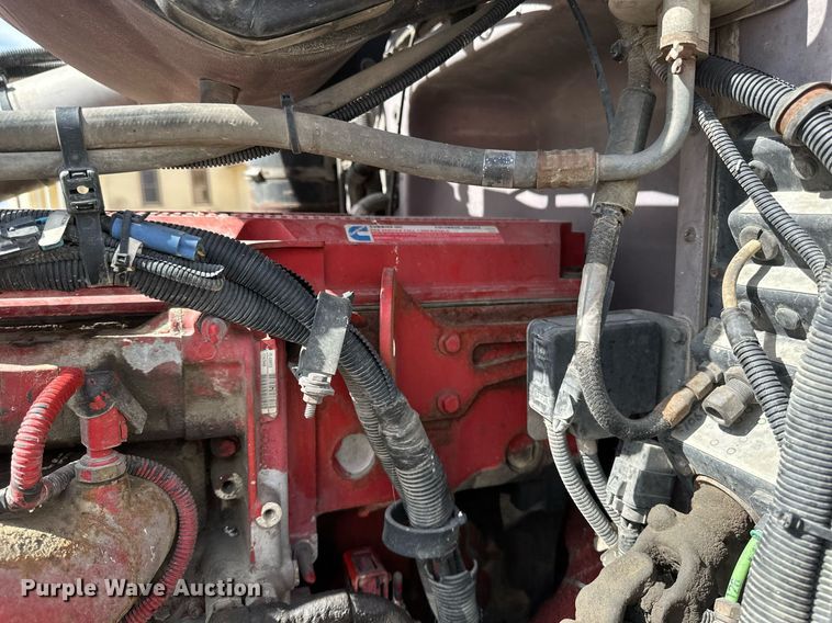 image for item DV0733 2007 Peterbilt  386 semi truck