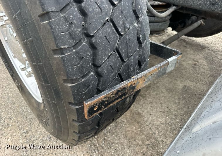 image for item DV1878 2021 Kenworth T880 semi truck