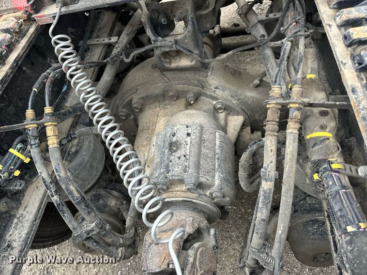 image for item DV1878 2021 Kenworth T880 semi truck