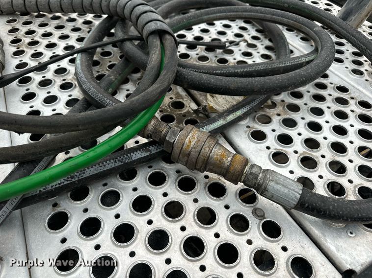 image for item DV1878 2021 Kenworth T880 semi truck