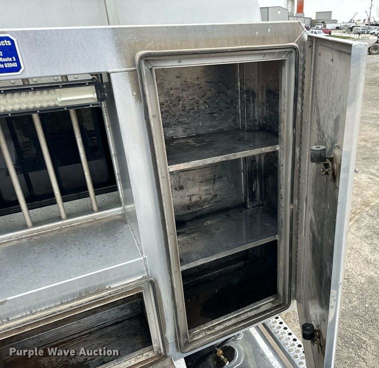 image for item DV1878 2021 Kenworth T880 semi truck