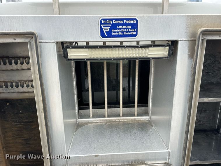 image for item DV1878 2021 Kenworth T880 semi truck