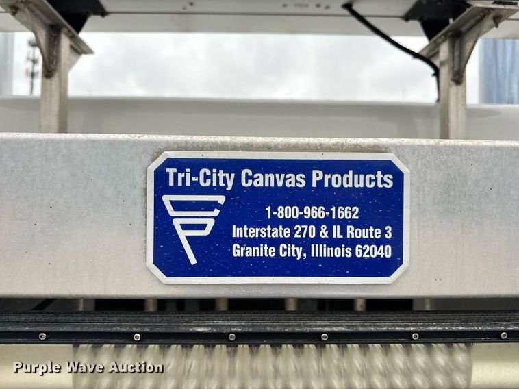 image for item DV1878 2021 Kenworth T880 semi truck