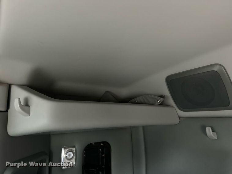 image for item DV1878 2021 Kenworth T880 semi truck