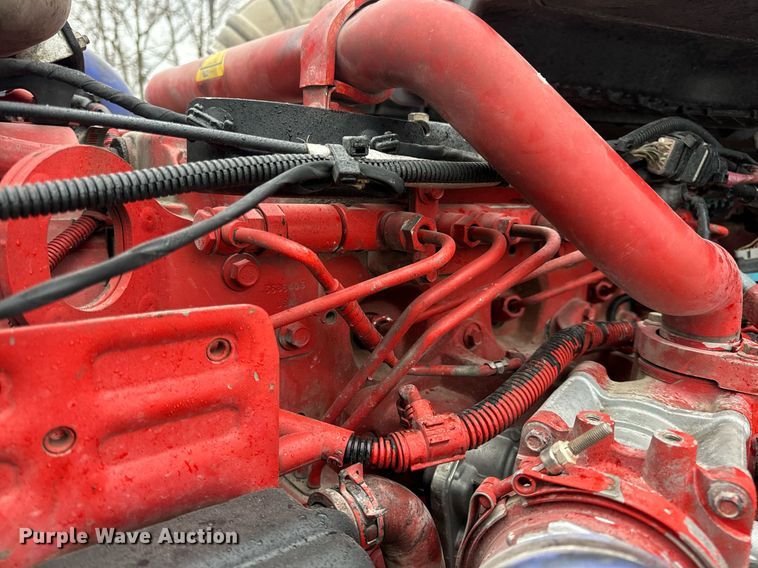 image for item DV1878 2021 Kenworth T880 semi truck