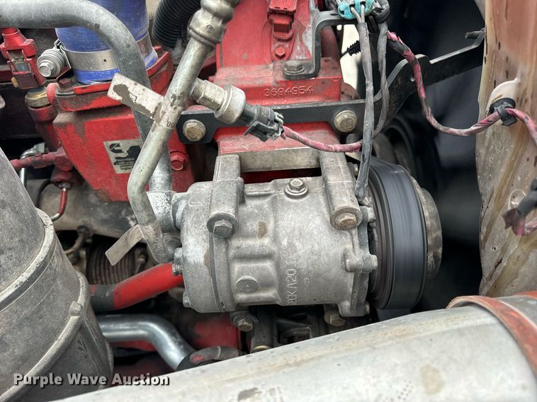 image for item DV1878 2021 Kenworth T880 semi truck