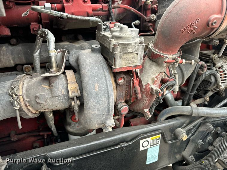 image for item DV1878 2021 Kenworth T880 semi truck