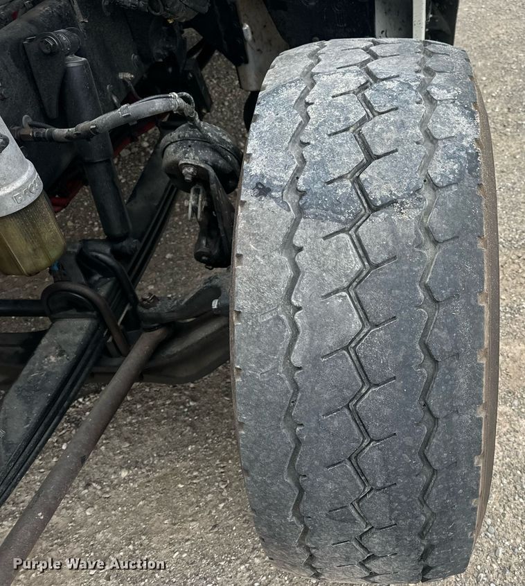 image for item DV1878 2021 Kenworth T880 semi truck