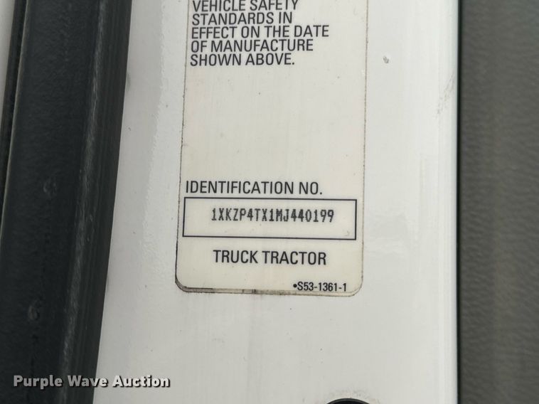 image for item DV1878 2021 Kenworth T880 semi truck