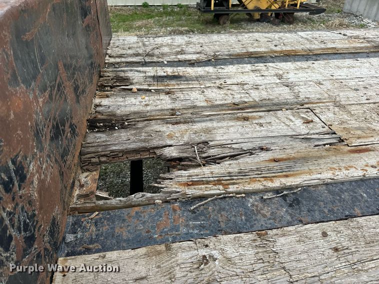 image for item DV1879 1989 Transcraft drop deck equipment trailer