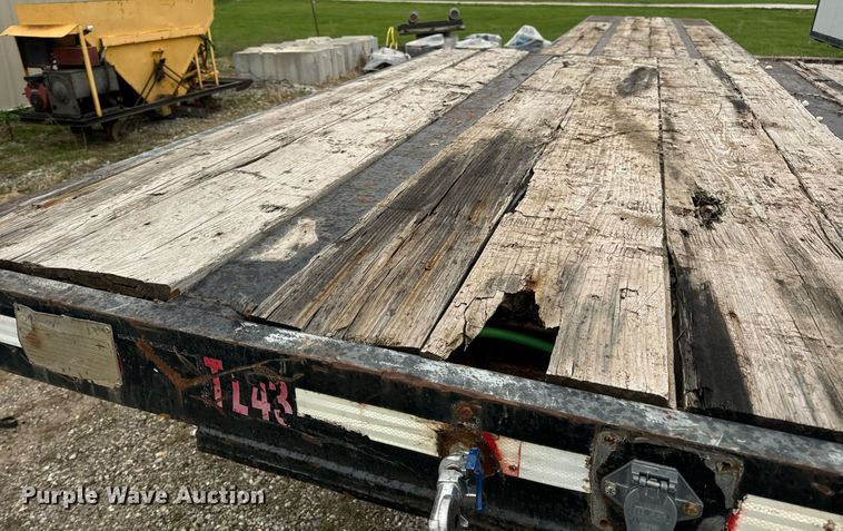 image for item DV1879 1989 Transcraft drop deck equipment trailer