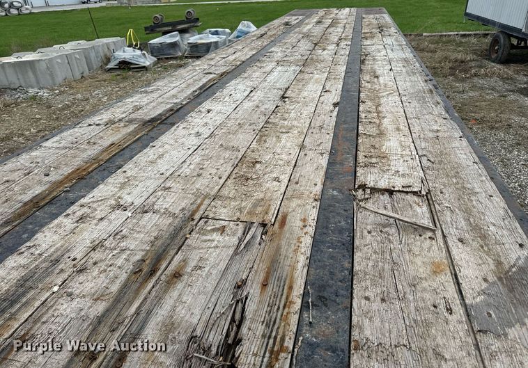 image for item DV1879 1989 Transcraft drop deck equipment trailer