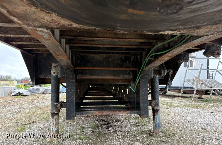 image for item DV1879 1989 Transcraft drop deck equipment trailer