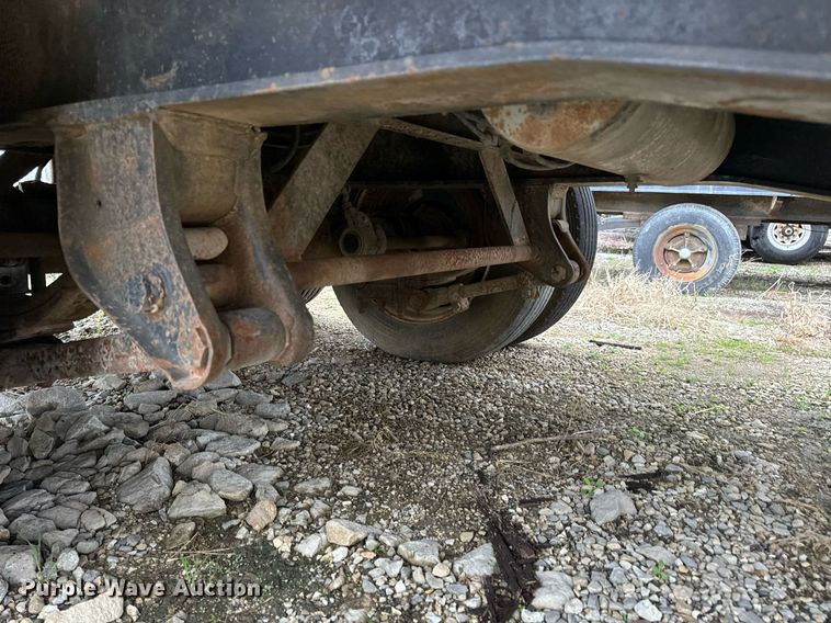 image for item DV1879 1989 Transcraft drop deck equipment trailer