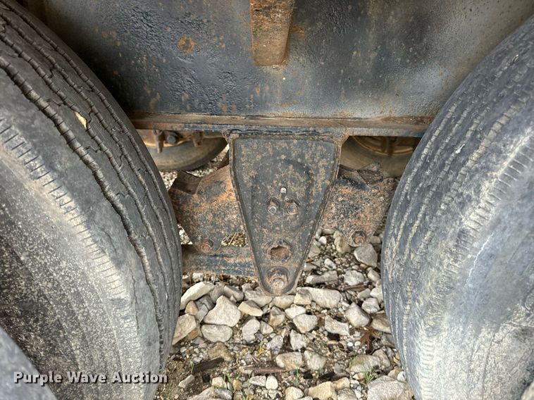 image for item DV1879 1989 Transcraft drop deck equipment trailer