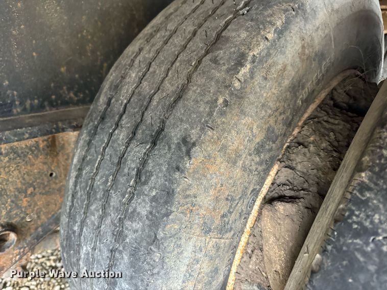 image for item DV1879 1989 Transcraft drop deck equipment trailer