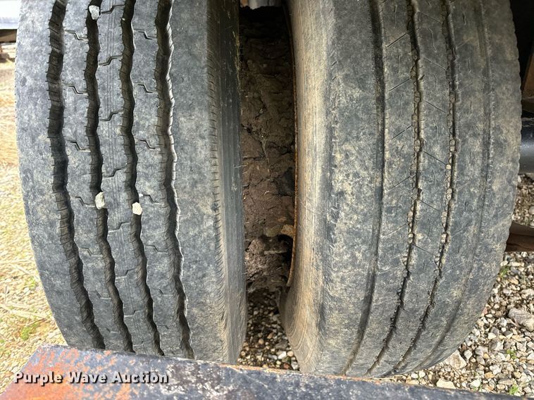 image for item DV1879 1989 Transcraft drop deck equipment trailer