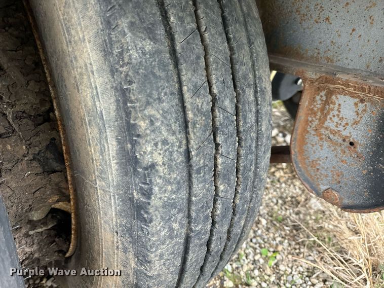 image for item DV1879 1989 Transcraft drop deck equipment trailer