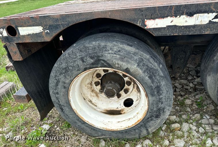 image for item DV1879 1989 Transcraft drop deck equipment trailer