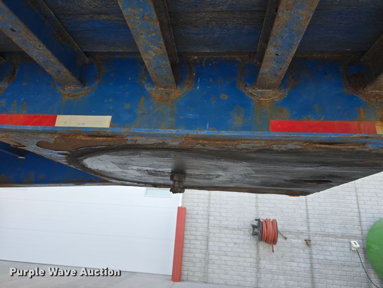 image for item DW3223 2005 Aztec Trailers Inc. drop deck trailer