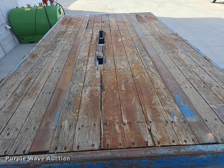 image for item DW3223 2005 Aztec Trailers Inc. drop deck trailer