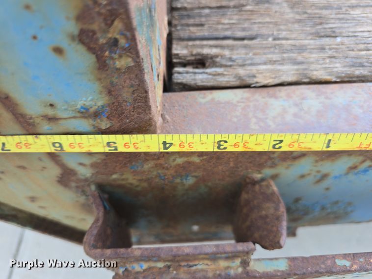 image for item DW3223 2005 Aztec Trailers Inc. drop deck trailer