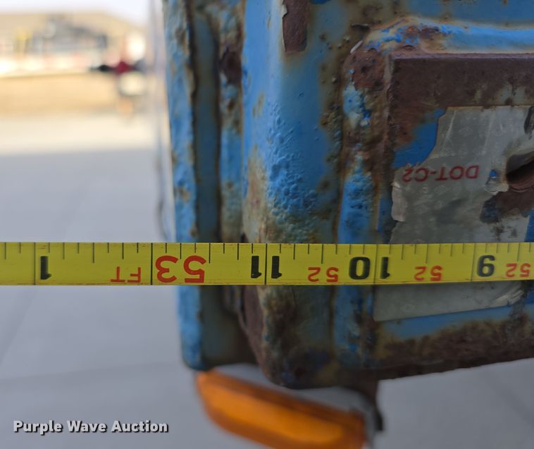 image for item DW3223 2005 Aztec Trailers Inc. drop deck trailer