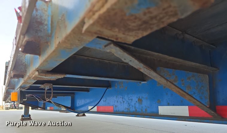 image for item DW3223 2005 Aztec Trailers Inc. drop deck trailer