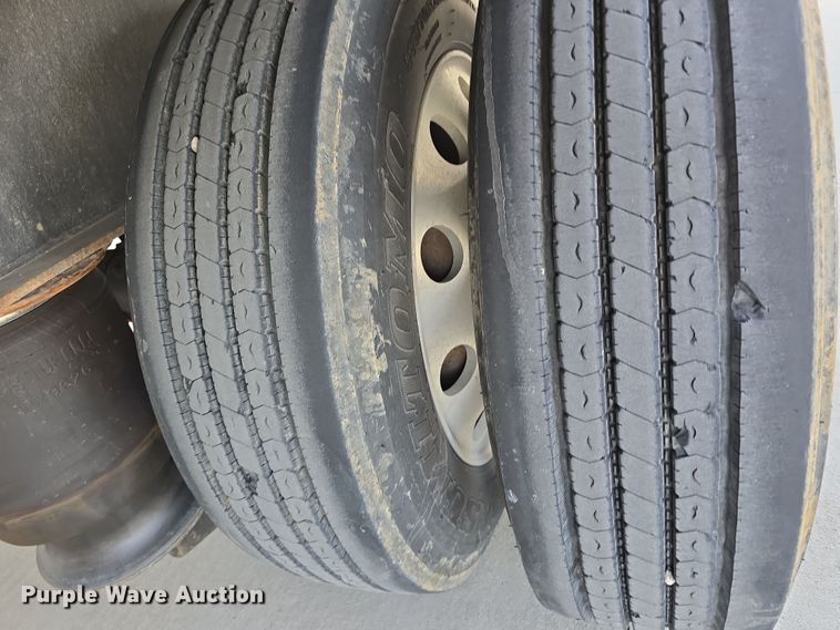 image for item DW3225 2013 Wilson RoadBrute CD-1080  drop deck trailer