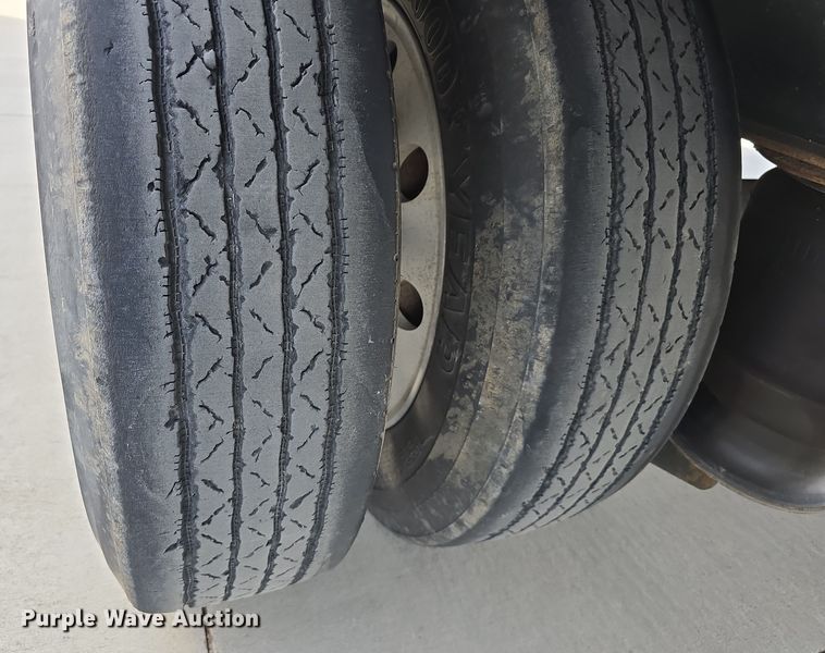 image for item DW3225 2013 Wilson RoadBrute CD-1080  drop deck trailer