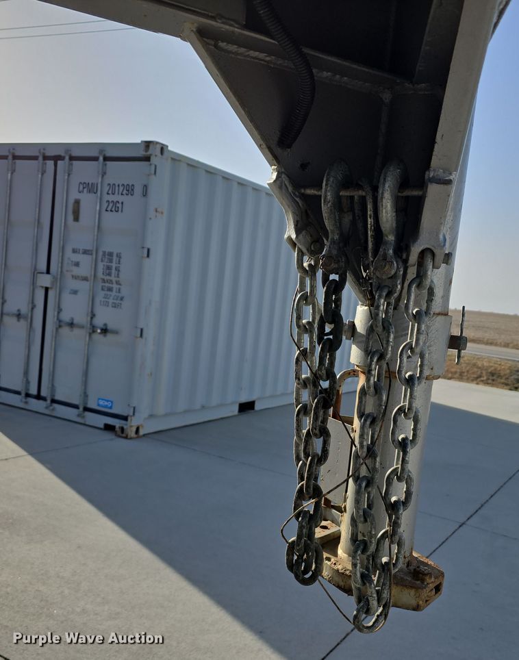 image for item DW3226 2018 Travalong enclosed cargo trailer