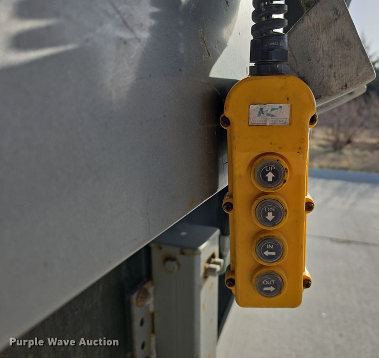 image for item DW3226 2018 Travalong enclosed cargo trailer