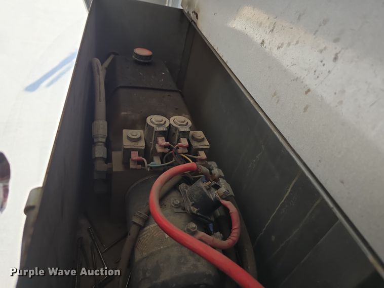 image for item DW3226 2018 Travalong enclosed cargo trailer