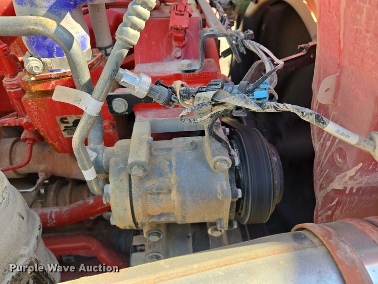 image for item DW8699 2020 Kenworth T880 semi truck