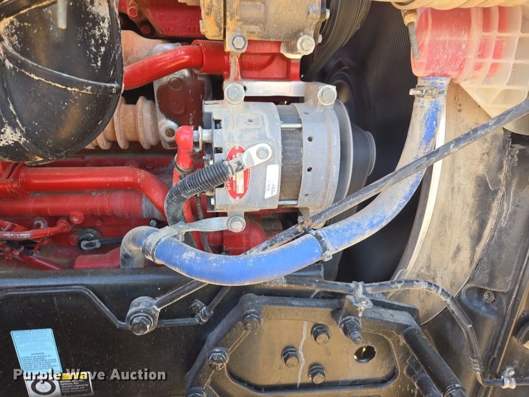 image for item DW8699 2020 Kenworth T880 semi truck