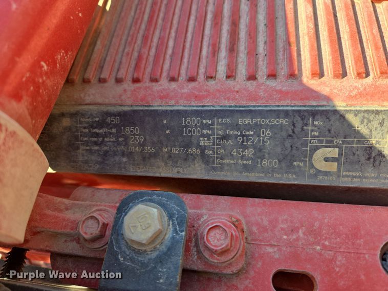 image for item DW8699 2020 Kenworth T880 semi truck