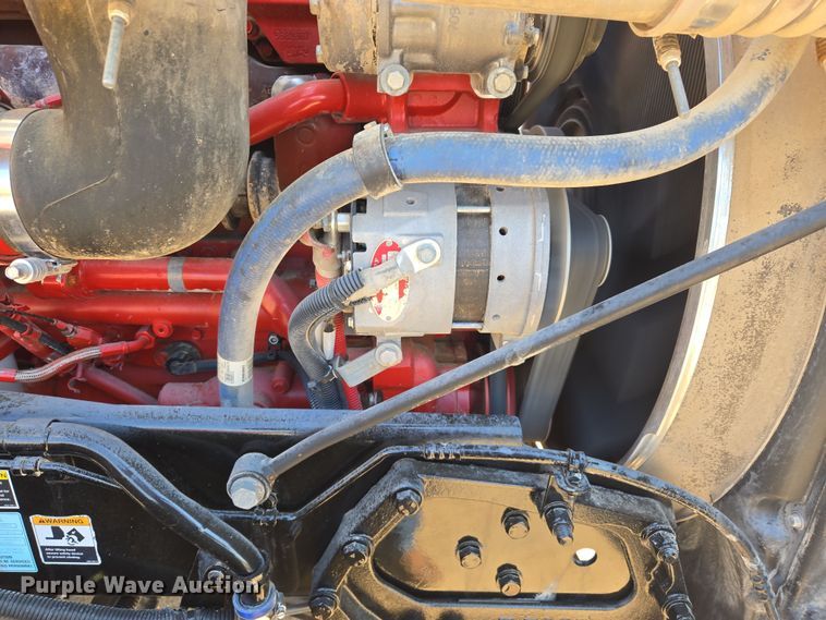 image for item DW8700 2020 Kenworth T800 semi truck