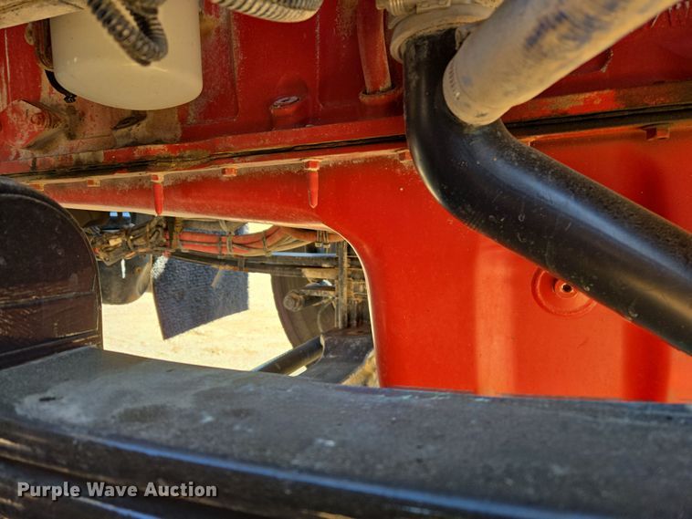 image for item DW8700 2020 Kenworth T800 semi truck