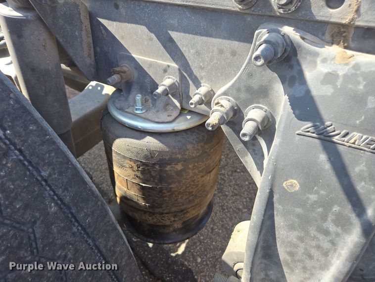 image for item EC0924 2016 Freightliner 11M semi truck