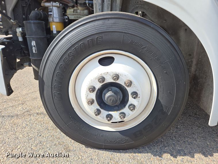 image for item EC0924 2016 Freightliner 11M semi truck