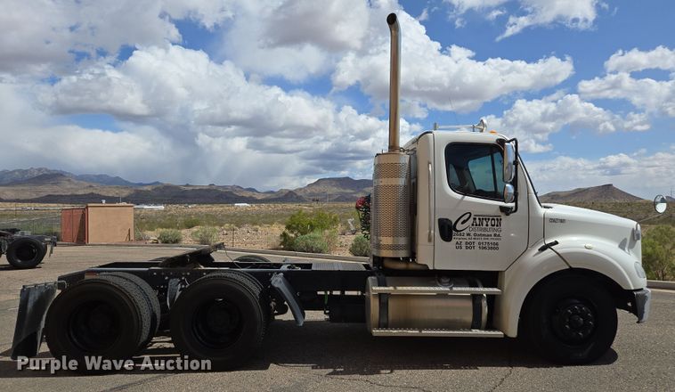 image for item EC0925 2016 Freightliner 11M semi truck